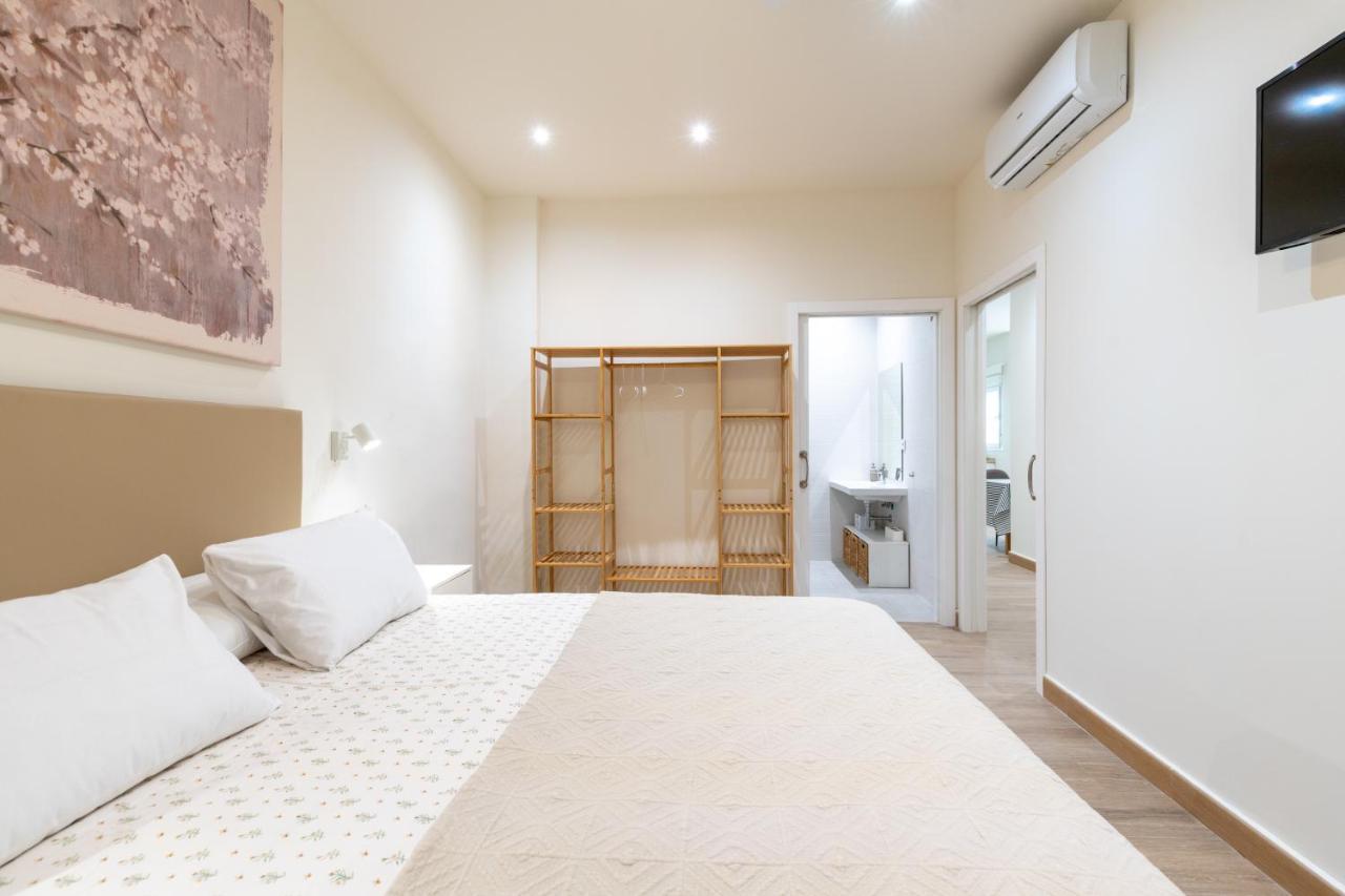 Apartamentos Cervantes 17 Sevilla Exteriör bild