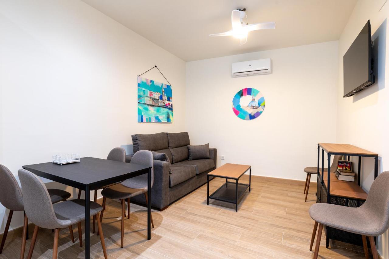 Apartamentos Cervantes 17 Sevilla Exteriör bild
