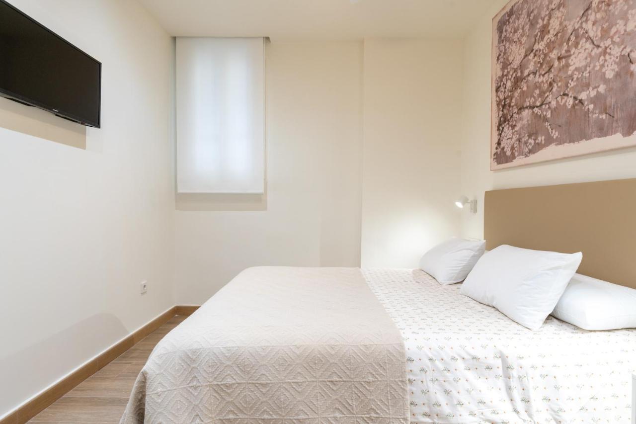 Apartamentos Cervantes 17 Sevilla Exteriör bild