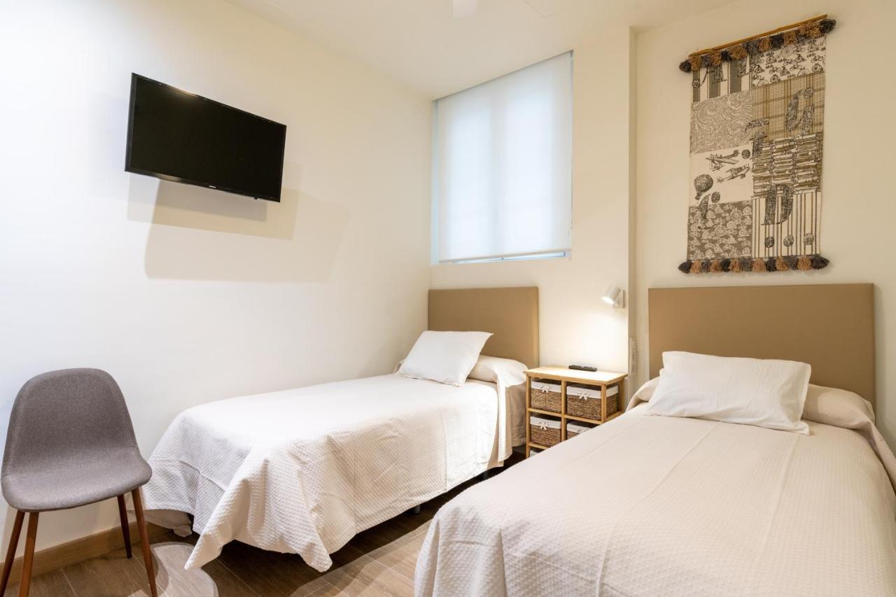 Apartamentos Cervantes 17 Sevilla Exteriör bild
