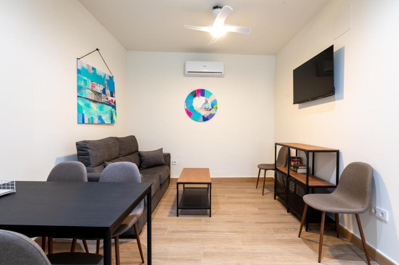 Apartamentos Cervantes 17 Sevilla Exteriör bild