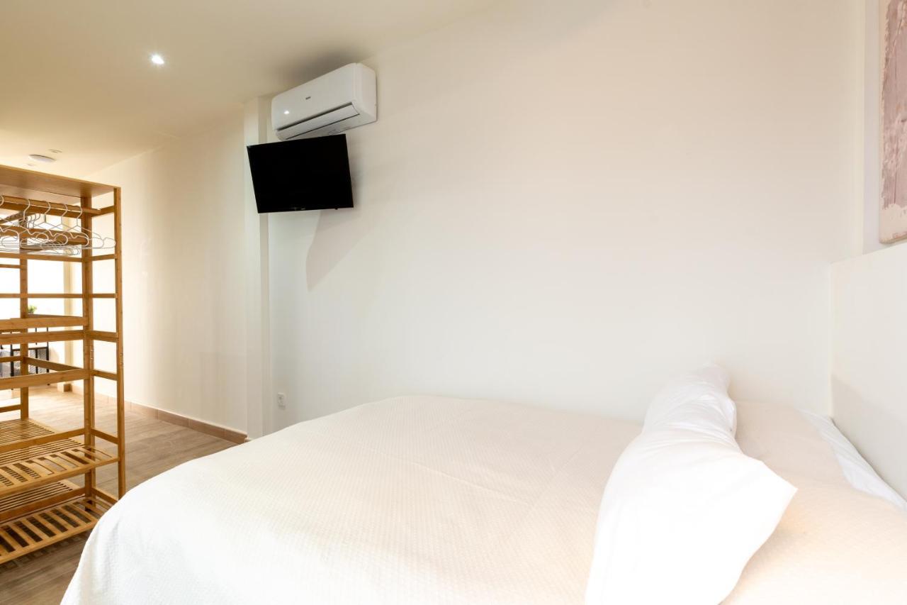 Apartamentos Cervantes 17 Sevilla Exteriör bild